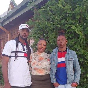 Meet your Posher, Della